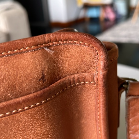 Coach Vintage Swagger 9338 Crossbody Bag - Picture 5 of 14